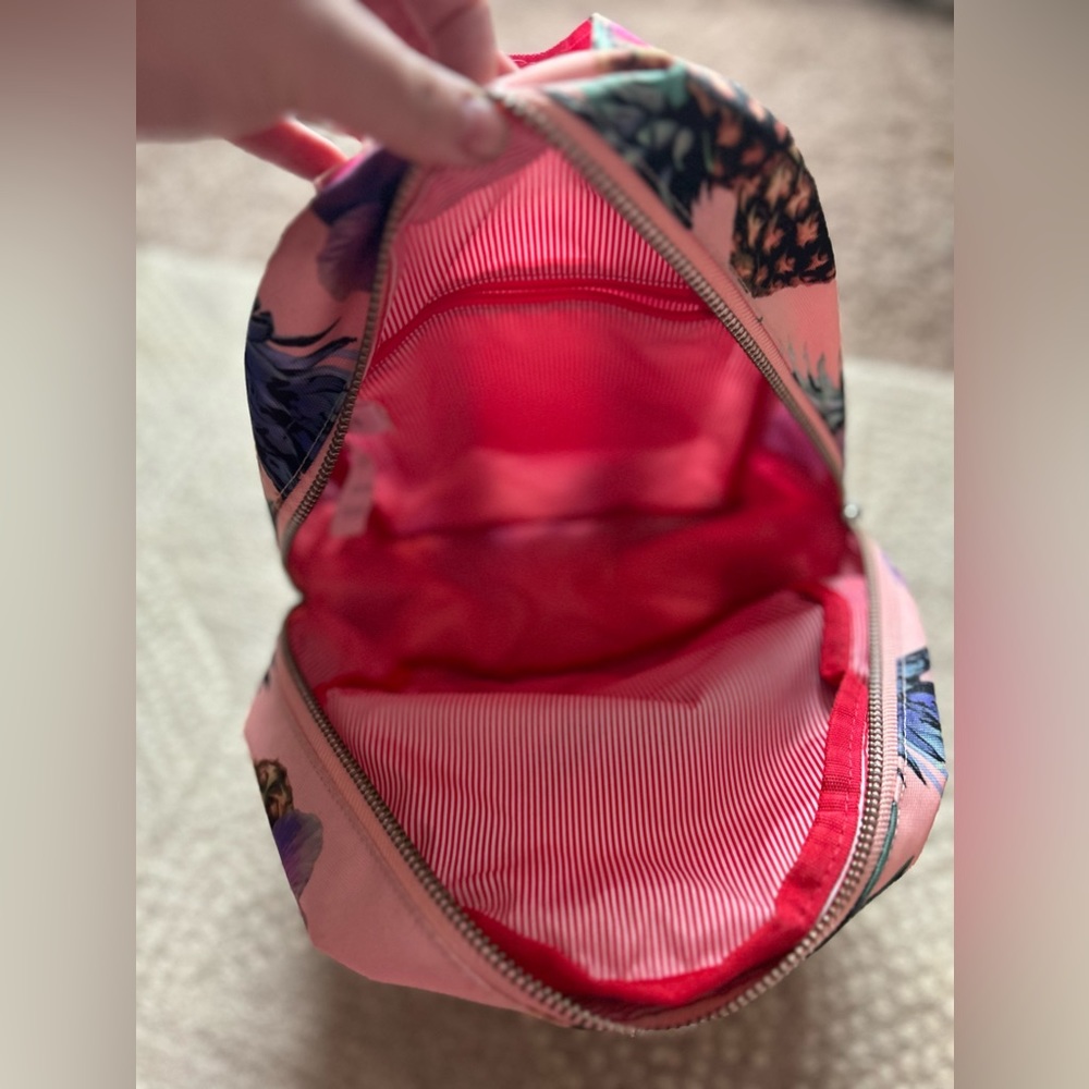 Herschel Medium Sized Backpack - image 3